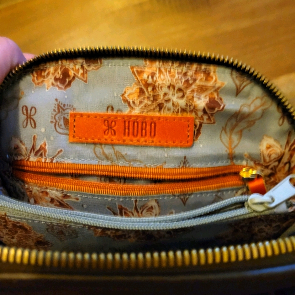 HOBO Nash Crossbody